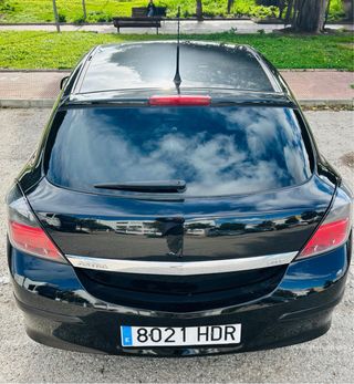 Opel GTC sport full black 2011 SOLO 100mil km !!