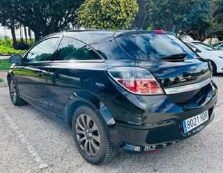 Opel GTC sport full black 2011 SOLO 100mil km !!