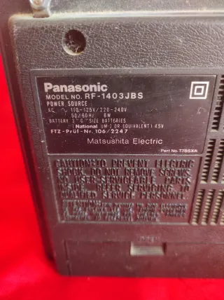 Radio Panasonic Portátil Negra y Plateada