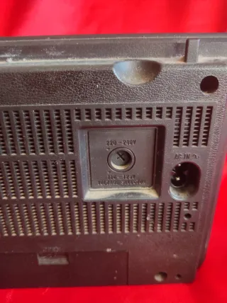 Radio Panasonic Portátil Negra y Plateada