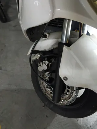 Moto 125cc Adonis Riya Automática