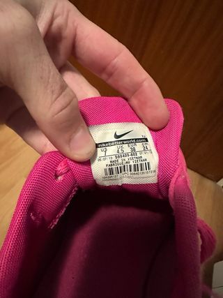 Zapatillas Nike Air Max rosas y blancas