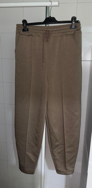 Pantalón marrón talla única (L aprox)