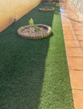 CÉSPED ARTIFICIAL DÉ CAMPOS DÉ FUTBOL RECICLADOS