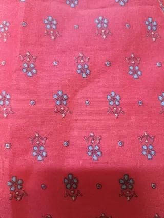 Vestido de tirantes rojo estampado