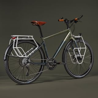 Bicicleta de trekking de viaje Riverside Touring 900 verde