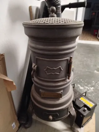 Estufa antigua de leña