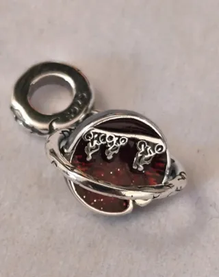 Charm Pandora Stranger Things Plata y Rojo