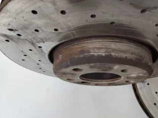 Discos de freno perforados