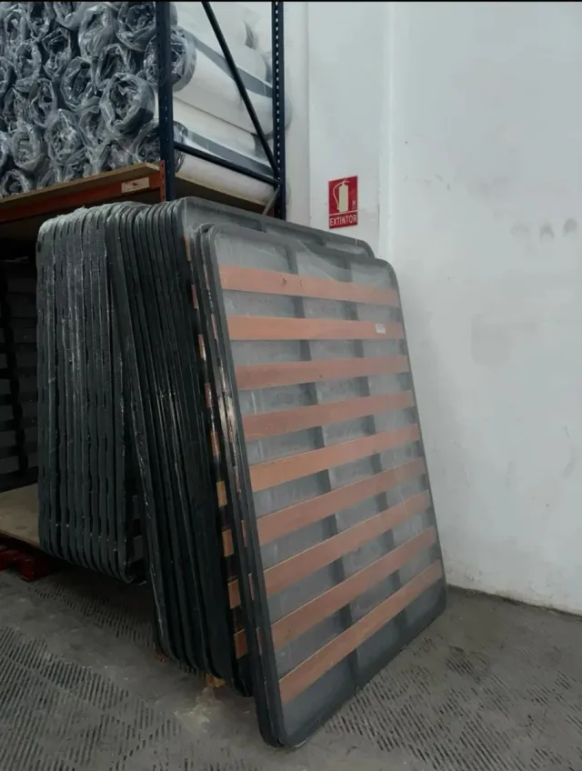 Canapés colchónes cabezales somieres