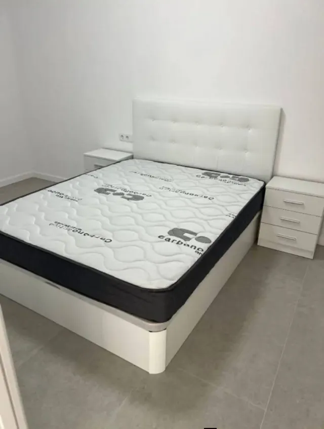 Canapés colchónes cabezales somieres