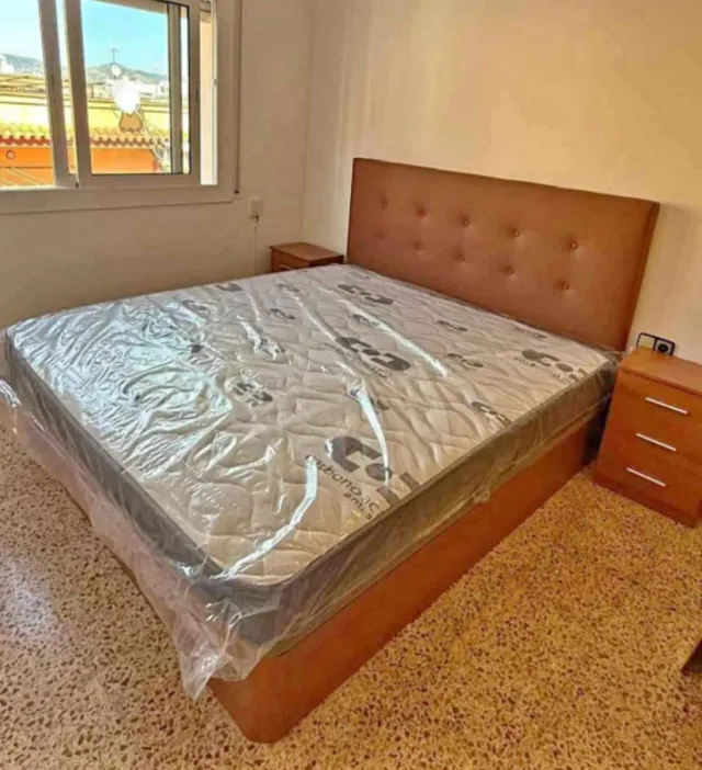 Canapés colchónes cabezales somieres