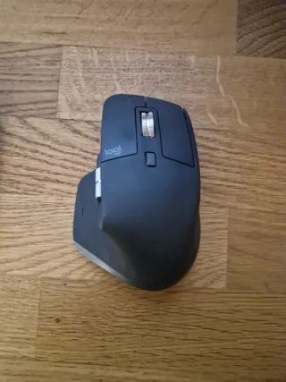 Logitech MX Master 3S Ratón + Teclado