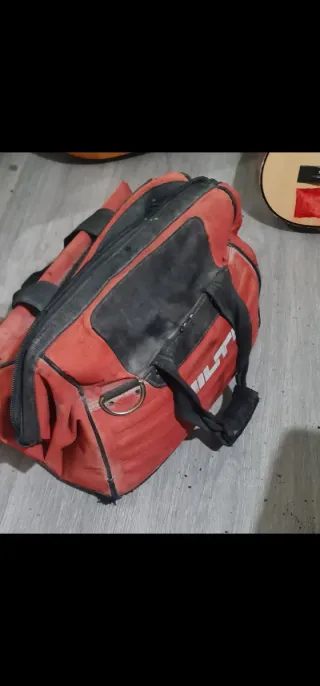 Bolsa Hilti Roja y Negra