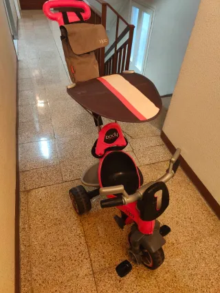 Triciclo para niños rosa y gris