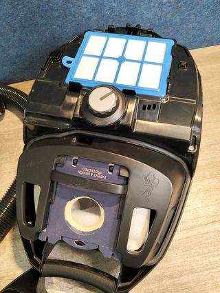 Aspiradora AEG SilentPerformer Green