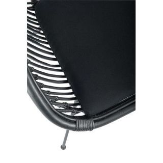 Sillon de ratan y metal negro