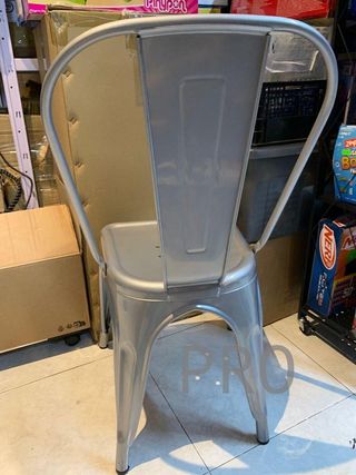 Sedia in metallo per giardino