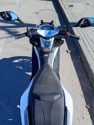 Moto Keeway 125 Scooter Automática