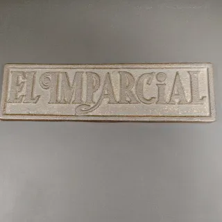 Pisapapeles vintage El Imparcial