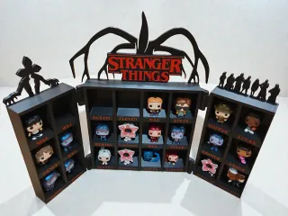 Expositor Stranger Things Kinder Joy