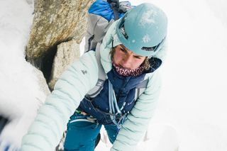 Plumífero de montaña y alpinismo con capucha Mujer Simond
