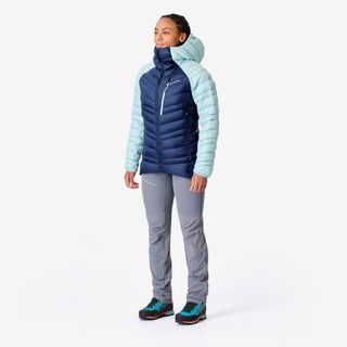 Plumífero de montaña y alpinismo con capucha Mujer Simond
