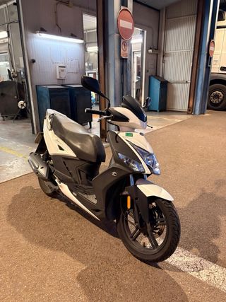 KYMCO Agility Scooter Automática