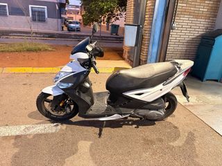 KYMCO Agility Scooter Automática