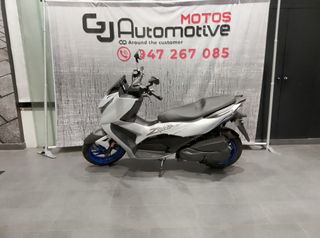 Zontes D368 Maxi Scooter Automática