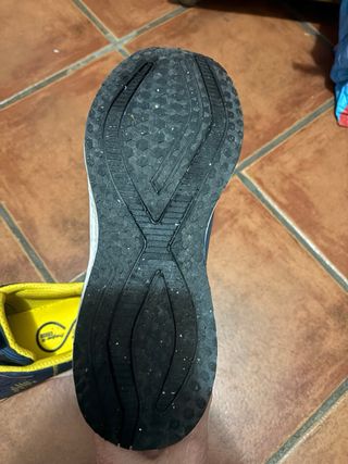 Zapatos de seguridad Jhayber azules y amarillos