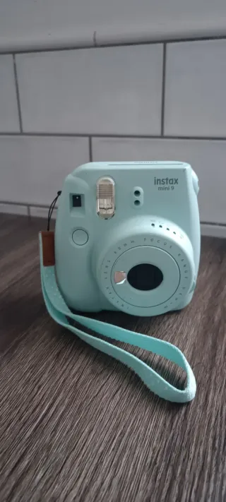 Cámara Instax Mini 9 Ice Blue