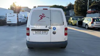 Volkswagen Caddy 2010
