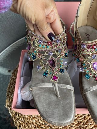 Sandalias  con pedrería alma en pena