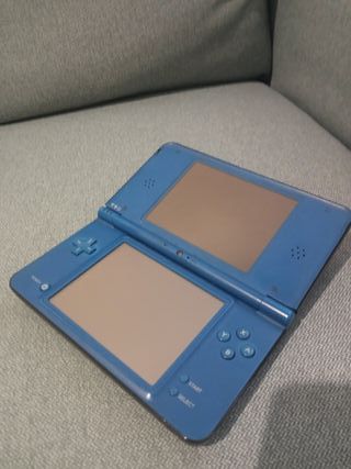 Nintendo DSi XL Blu per parti