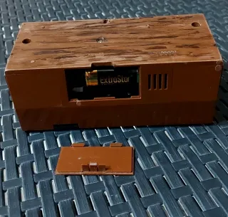 Sveglia Rhythm a palette effetto legno