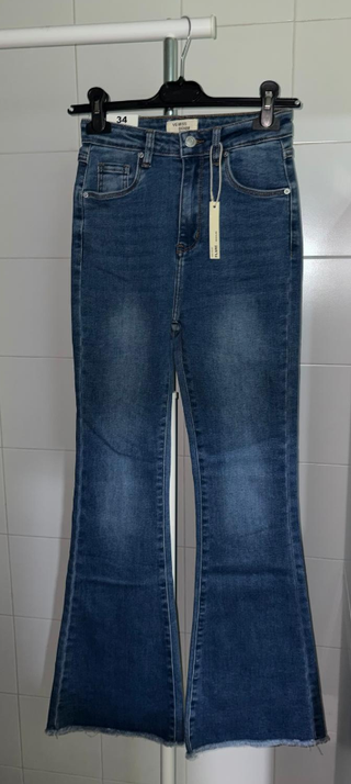 Pantalón vaquero campana VEMO talla 34