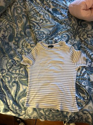 Camiseta New Look rayas blancas y negras Talla S/M