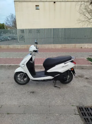 Yamaha Delight 125 Scooter Automática