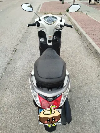 Yamaha Delight 125 Scooter Automática