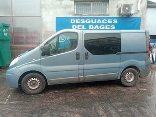 Renault 517813 3200201457 moldura paragolpe trafic