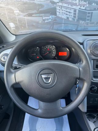 Dacia Sandero Base 1.2 75cv
