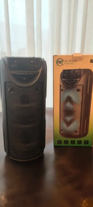 Altavoz Portátil RT 7073 Negro