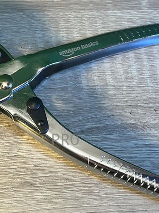 Juego de perforadora de cuero Amazon Basics