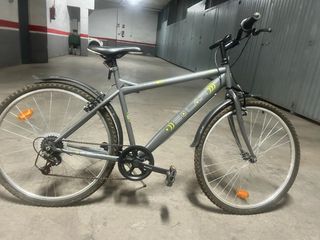 2 bicicletas de montaña pequeñas...