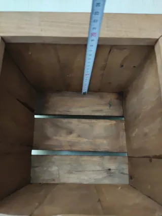 Macetero de madera cuadrado