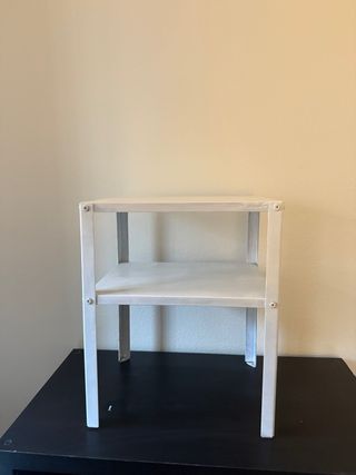 Mesita auxiliar metálica IKEA blanca