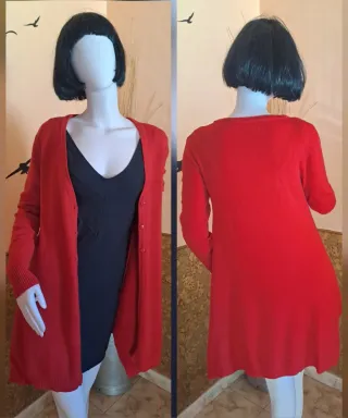 Chaqueta-jersey rojo de punto con bufanda a juego