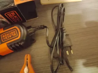 Cargador de bateria para coche/moto de 6 y 12V.