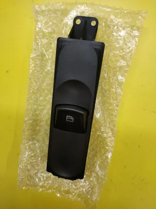 BOTONERA ELEVALUNAS DERECHA MERCEDES VITO II W639
